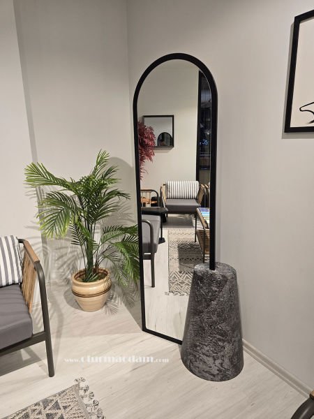 Taş Ayaklı Boy Aynası