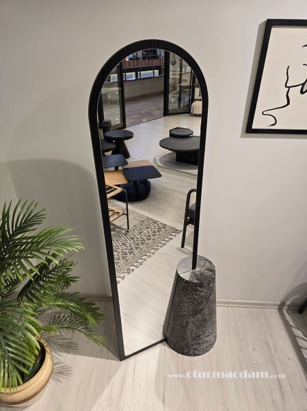 Taş Ayaklı Boy Aynası