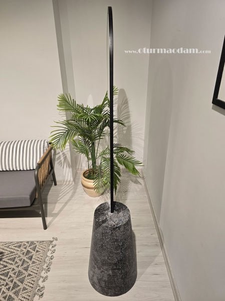 Taş Ayaklı Boy Aynası