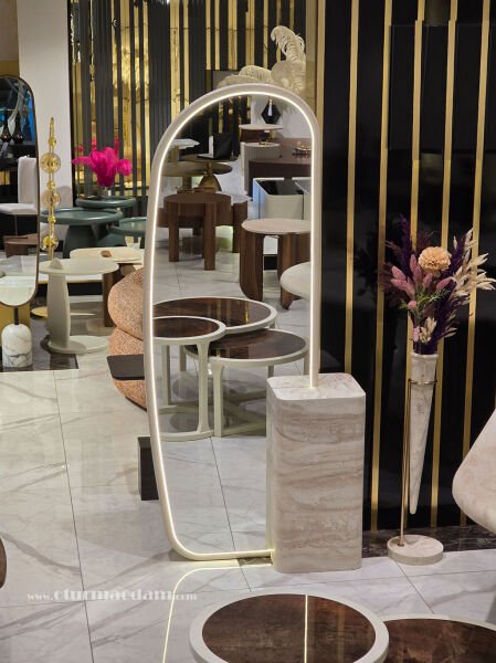 Traverten Ayaklı Ayna