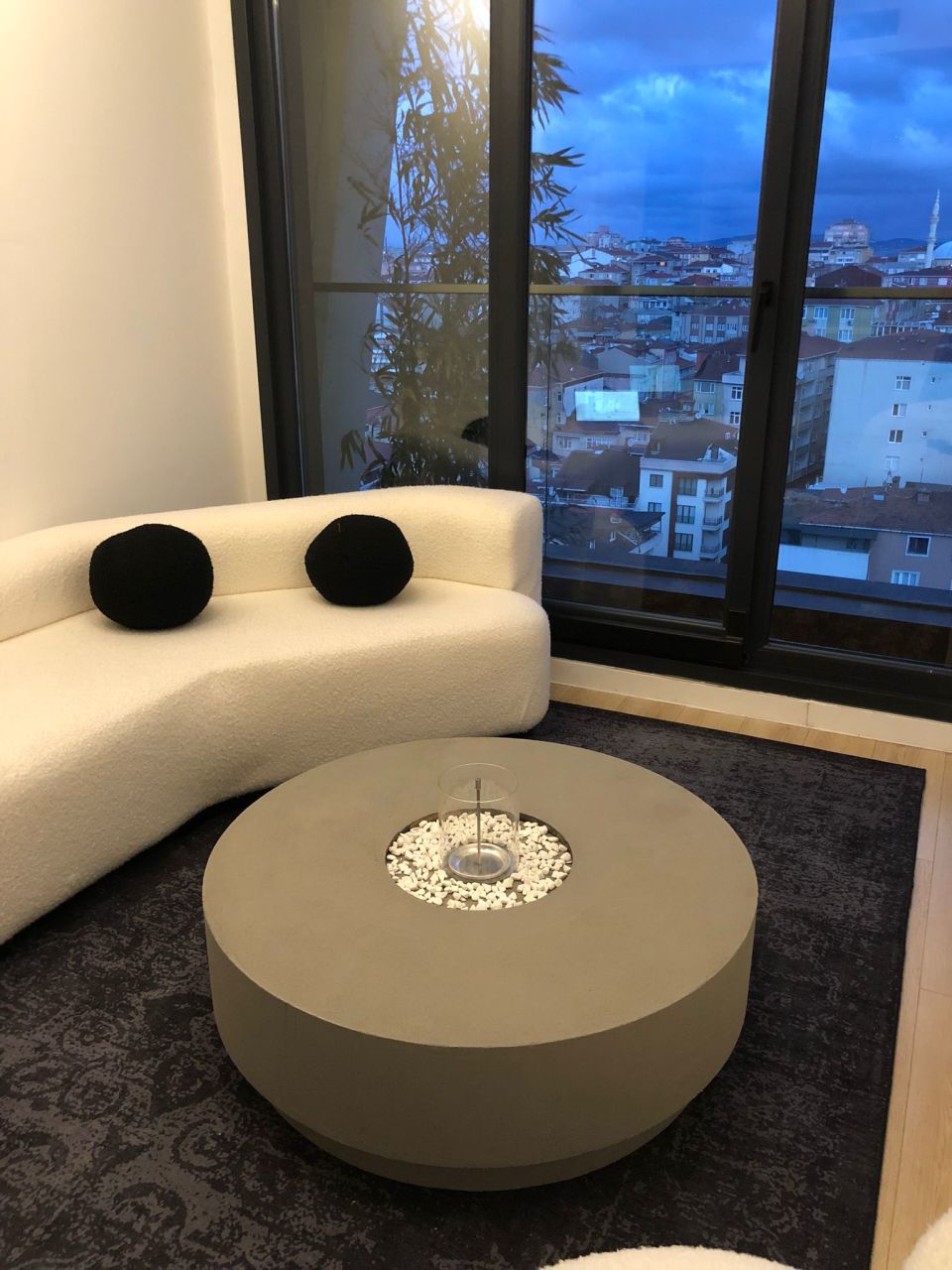 Ateş Yanan Sehpa Kağıthane Teslimatımız