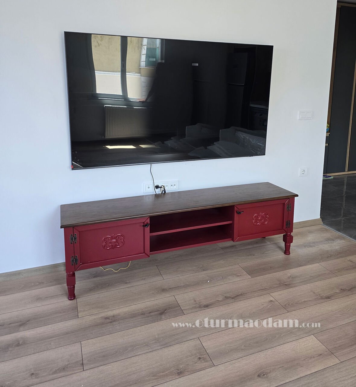 Kırmızı Şeker Tv Sehpası 180 cm Çerkezköy Teslimatımız