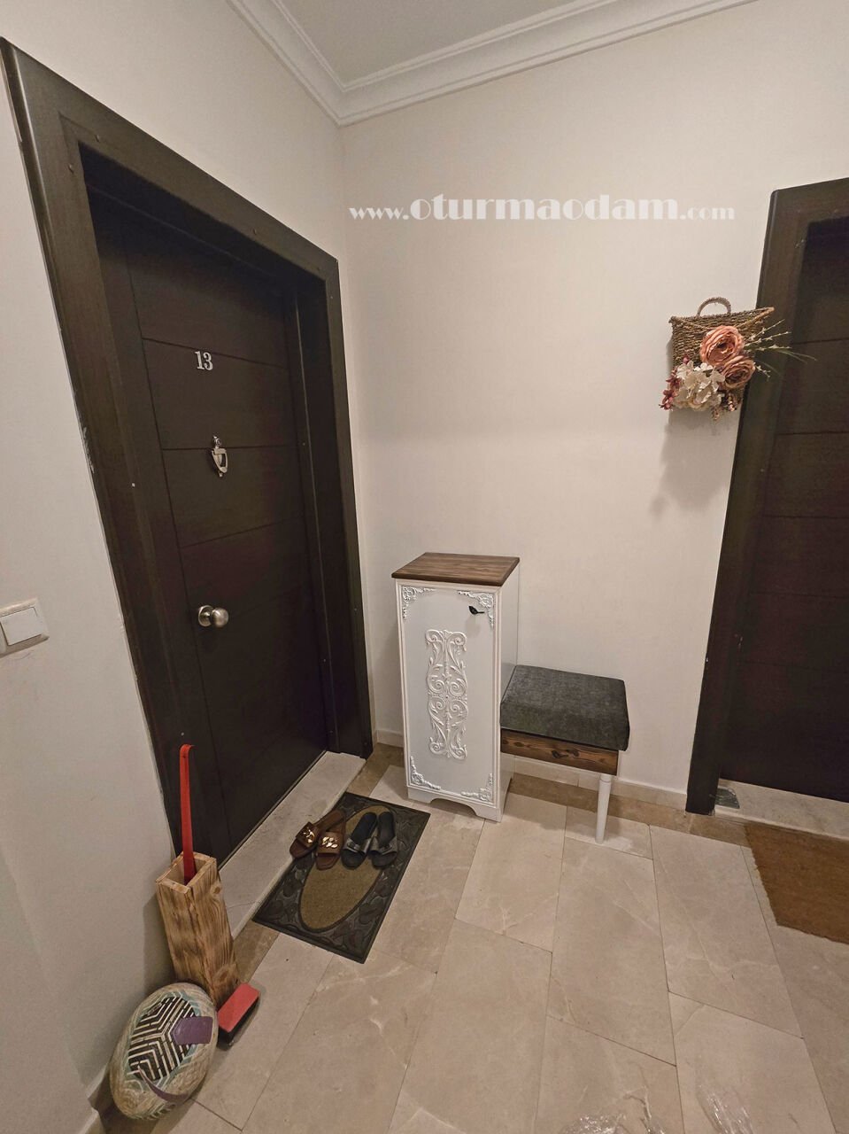 Beyaz Puflu Ayakkabılık Nilüfer Teslimatımız