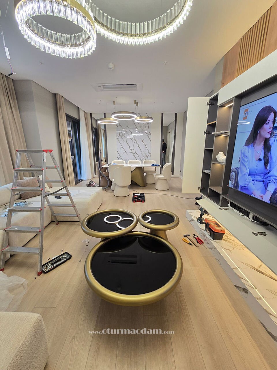 Pirinç Mantar Sehpa Seti Sarıyer Teslimatımız