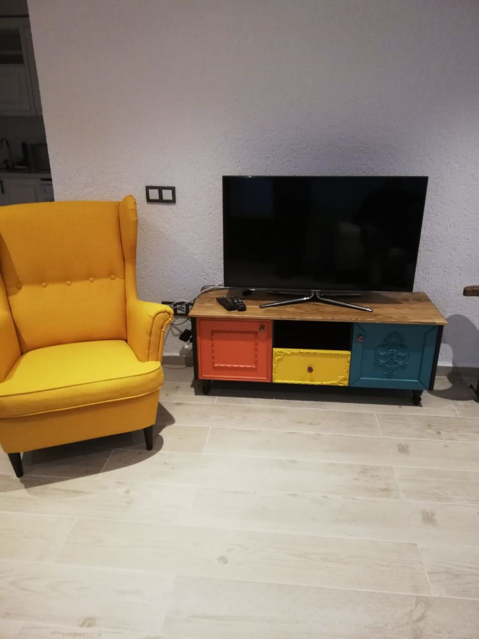 Kendi Tv Sehpası Bodrum Teslimatımız