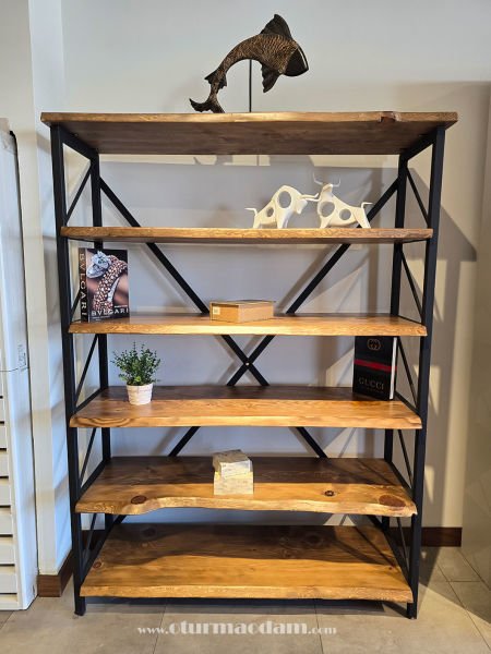 Loft Kitaplık