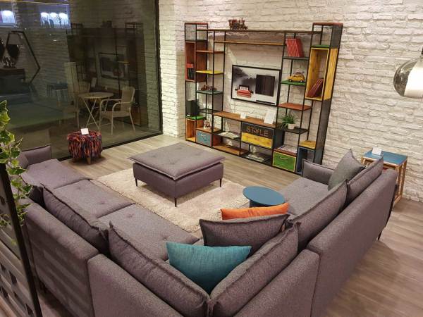 Renkli Kitaplıklı Tv
