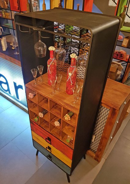 Şarap Dolabı