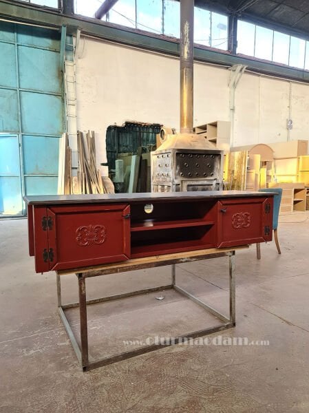 Kırmızı Şeker Tv Sehpası