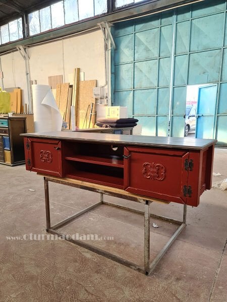 Kırmızı Şeker Tv Sehpası