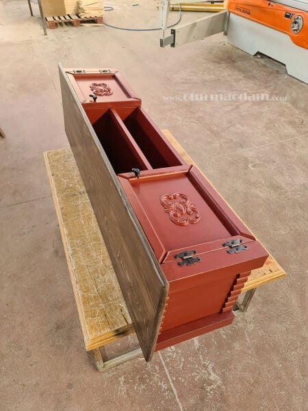 Kırmızı Şeker Tv Sehpası