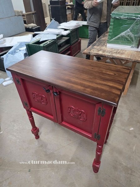 Kırmızı Şeker Dresuar