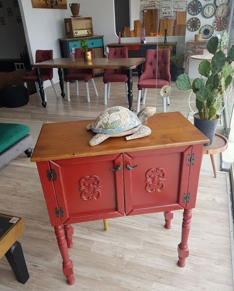 Kırmızı Şeker Dresuar