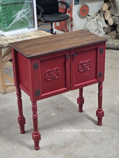 Kırmızı Şeker Dresuar