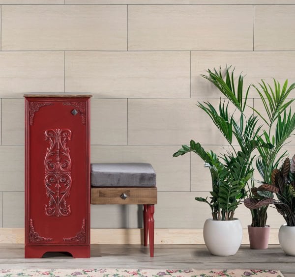 Kırmızı Puflu Ayakkabılık