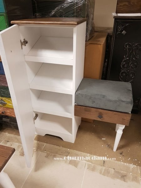 Beyaz Puflu Ayakkabılık