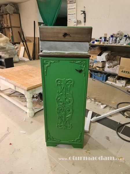 Yeşil Puflu Ayakkabılık