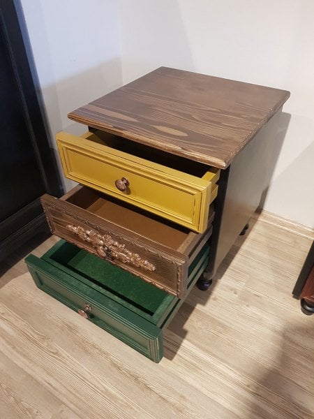 Üç Çekmeceli Komodin