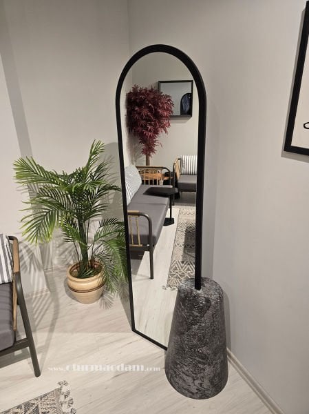 Taş Ayaklı Boy Aynası