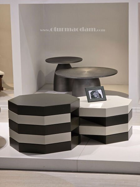 Sekizgen Prizma Sehpa