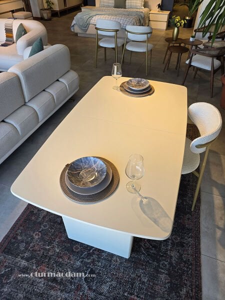 Kuğu Açılır Masa