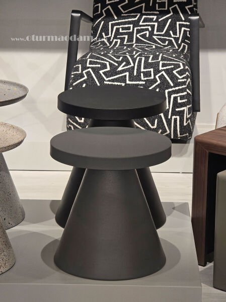 Siyah Gri Mantar Sehpa