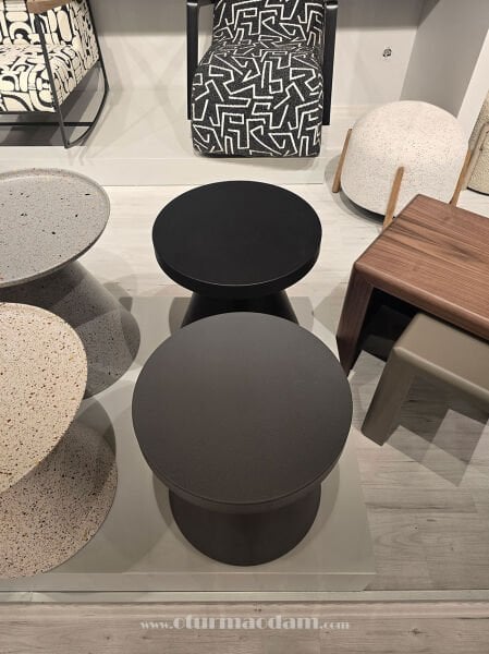 Siyah Gri Mantar Sehpa