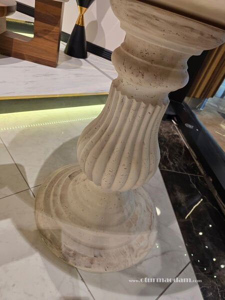 Yuvarlak Traverten Masa