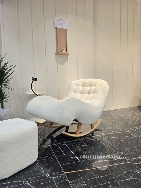 Sallanır Puflu Şezlong