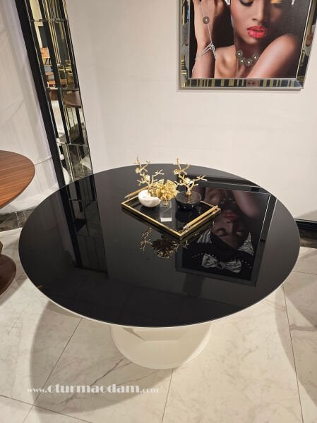 Kübik Beyaz Mantar Masa