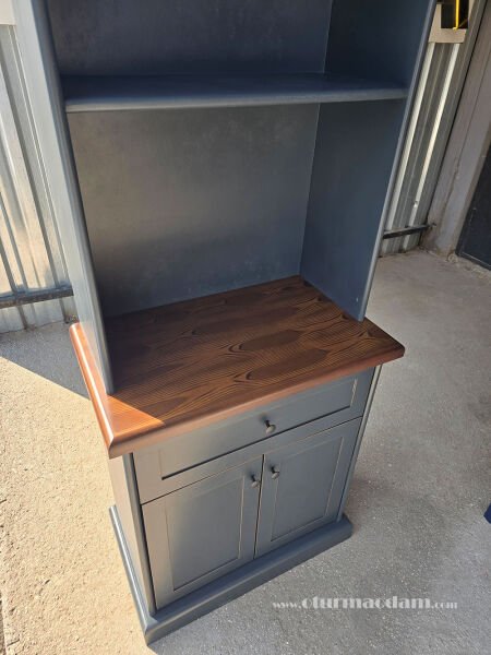 Antrasit Kahve Dolabı